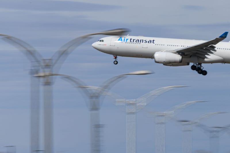 Péladeau a offert 1 $ pour acheter transat
