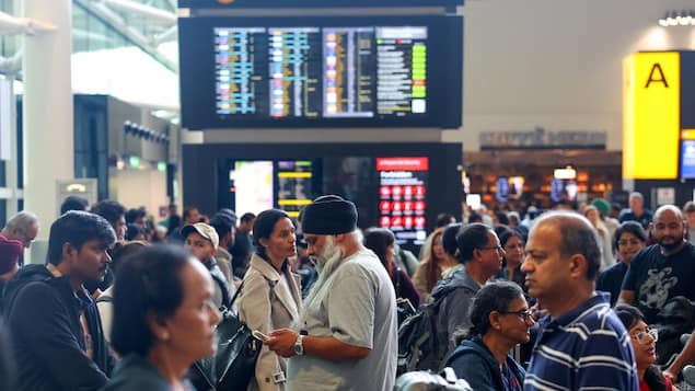 Cyberattaque contre des aéroports européens : deuxième journée de perturbations