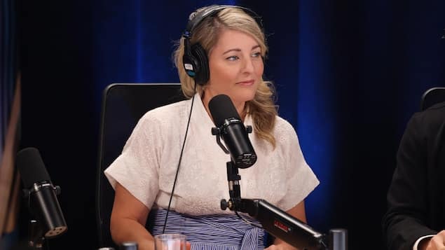 Le canada a « l’opportunité de reconstruire son industrie de la défense », selon joly