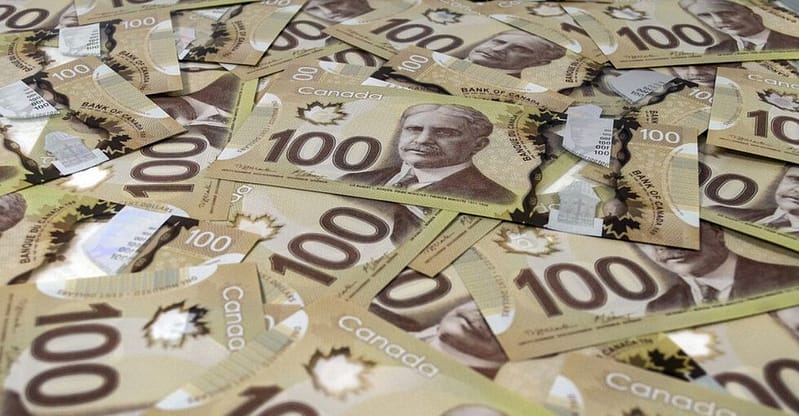 Quebec seniors can get over $1,800 this month thanks to these 2 government payments