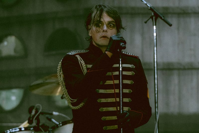 Watch my chemical romance debut new song “war beneath the rain”