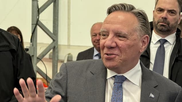 Legault annonce un investissement de 1,5 g$ de l’aluminerie alouette