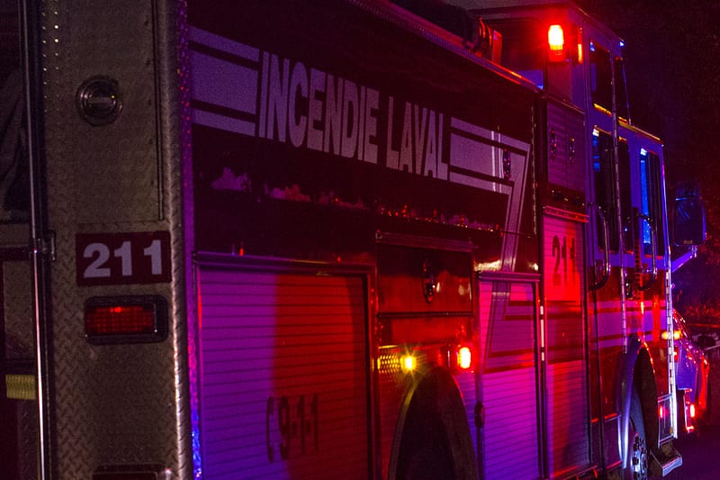 Laval | important incendie dans un bâtiment résidentiel
