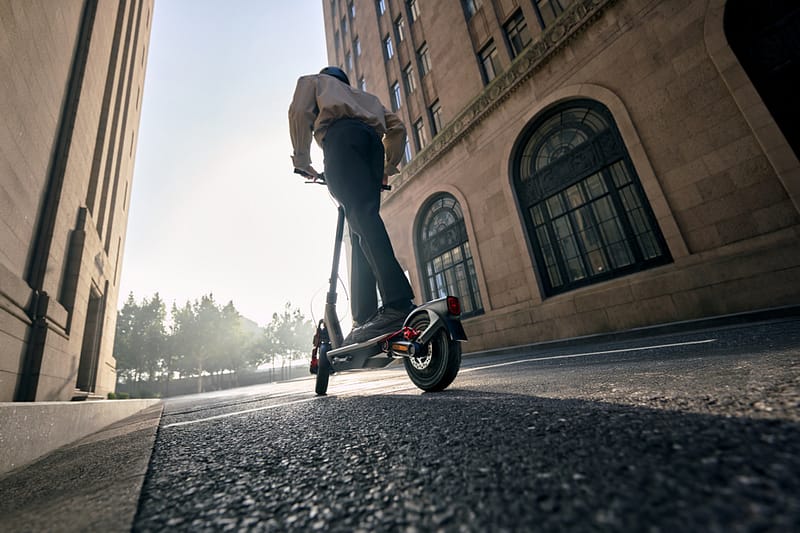 Vie numérique | trottinettes électriques, micromobilité et désobéissance civile
