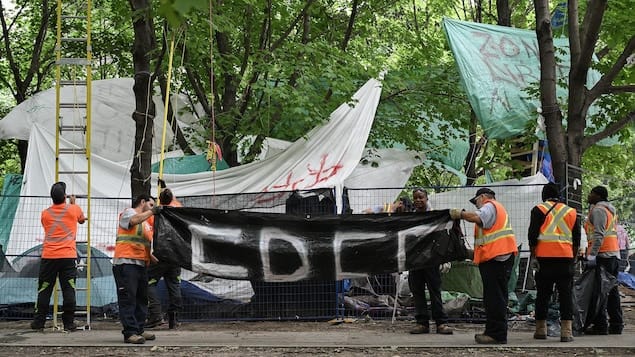 Campement Propalestinien Du Square Victoria : Une Demande D’action Collective Déposée