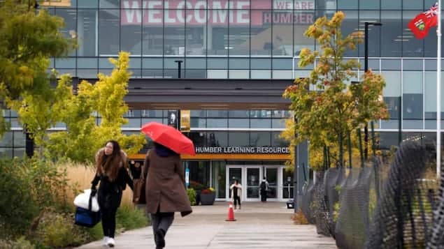 Une Grève Pourrait Toucher Jeudi Les Collèges Publics De L’ontario