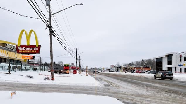 Coups De Feu Tirés à sainte Marie, Un Véhicule Recherché