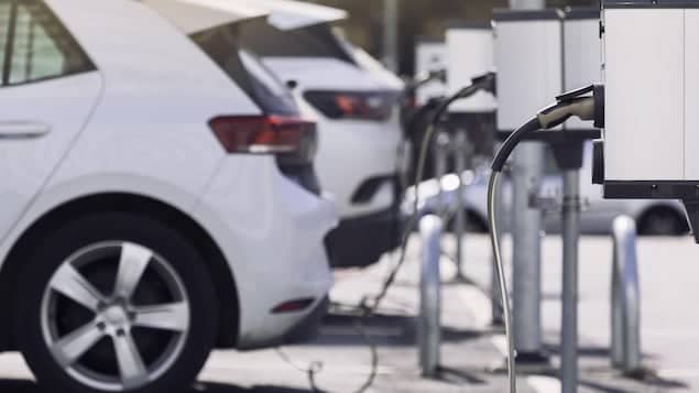 Le Programme Fédéral D’incitatifs à L’achat De Véhicules électriques Est Suspendu