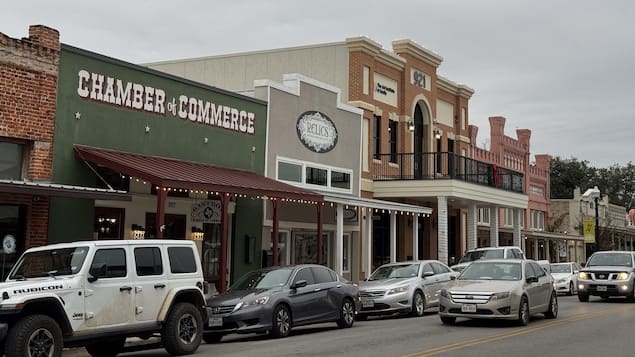 Quand Elon Musk Installe Son Empire Dans Une Petite Ville Du Texas