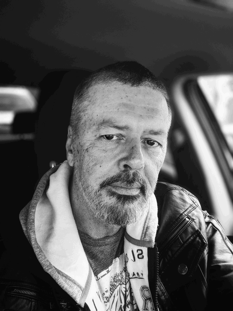 Accueil Photo de moi dans mon auto