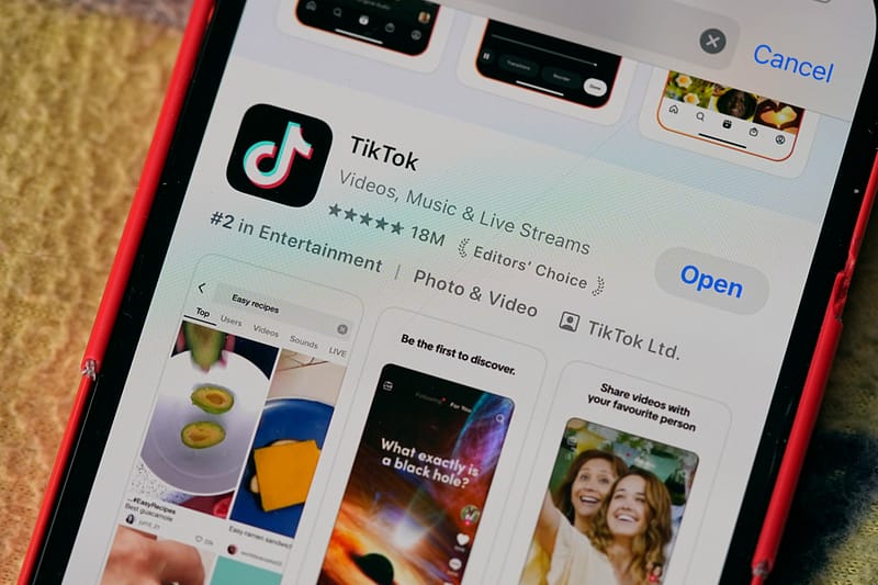 Interdiction Aux États Unis | Donald Trump Songe à Accorder Un Délai De 90 jours à Tiktok