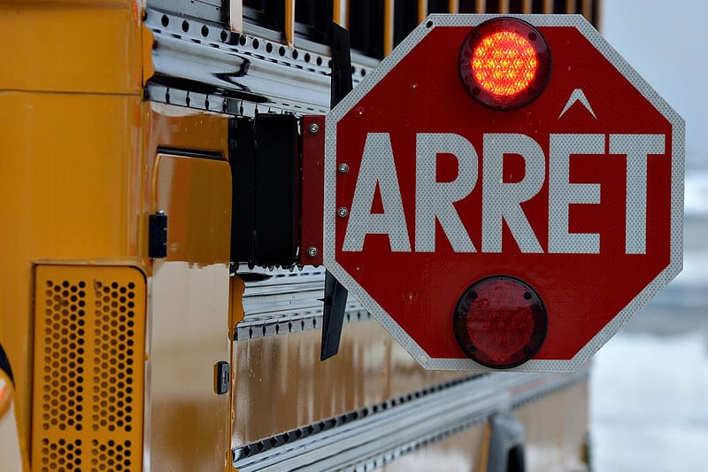 Montérégie | Collision Frontale Entre Un Autobus Scolaire Et Un Véhicule à Coteau Du Lac